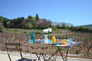 Maisons de vacances Cote Vignes 1 - Gite au milieu des vignes : photos des chambres