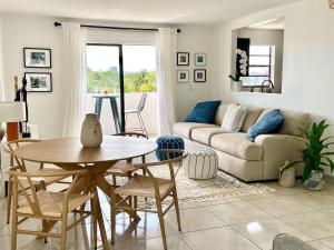 Free Beach Club and Parking at Casa Fifi Arch