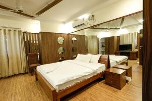 Falcon Suites Indira Nagar New