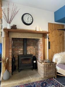 Alnwick Holiday House - Charming, Historic, Central Alnwick with Courtyard