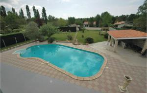 Maisons de vacances Stunning home in Saint-Vivien-de-Medoc with 4 Bedrooms and Outdoor swimming pool : photos des chambres