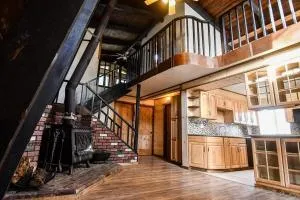 Julian House of Games - 布洛瓦德