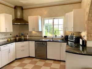 Villa Hermano with views and private pool