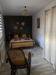 Maisons de vacances Gite comme chez soi Ducey les Cheris : photos des chambres