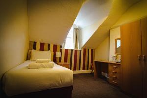Single Room room in Chatsworth House Hotel