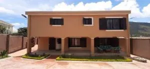 villa luxueuse et meublée plus de 280 m² - Andasibe