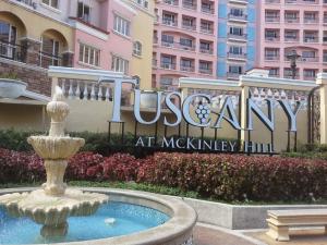 McKinley Hill, BGC 3 Bedroom Unit Venice Mall Walking Distance