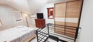 Lena 2 Apartments