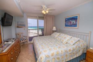 Pelican Beach 0712 by Pelican Beach Management