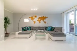 Familia Apartament na wzgórzu z sauną i salą zabaw dla dzieci - Chylonja