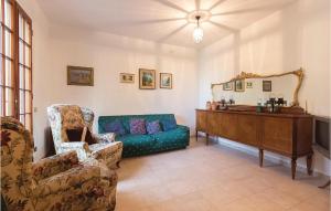 Nice Apartment In Marti Pi With Wifi