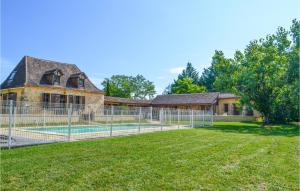 Maisons de vacances Stunning Home In Eglise Neuve Dissac With 5 Bedrooms, Private Swimming Pool And Outdoor Swimming Pool : photos des chambres