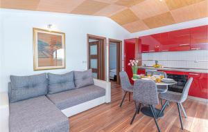 Lovely Apartment In Razanj