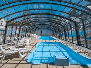 Comfortable cottages by the sea for 5 people swimming pool and sauna Rewal