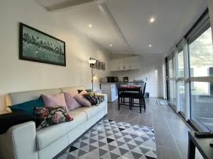 Studio lumineux avec jardin privé et terrasse en plein centre de La Roche-Posay - FR-1-541-96 - Barrou