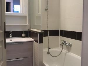 Cap Esterel: Appartement 3 pièces avec grande terrasse et vue mer - FR-1-504-659