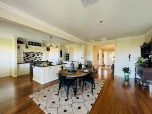 Cosy Country Cottage - Варрагул