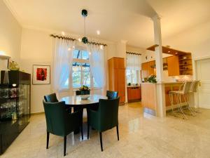 Villa Caprivi 8