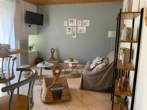 Maisons de vacances Maison bord du Thouet/ parking/ terrasse / fibre : photos des chambres