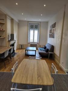 Appartements Cosy, calme, proche Centre Ville : photos des chambres