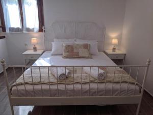 Villa Beta - 5min walk to beach, BBQ, Parking