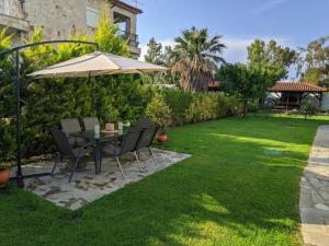 Villa Beta - 5min walk to beach, BBQ, Parking
