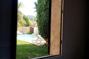 Villas Charmante villa provencale avec piscine & jardin : photos des chambres