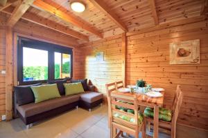 Radison Houses with a garden - Domki z ogródkiem Radison