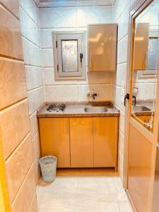 el mansour hotel apartment83