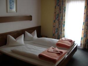 Standard Double Room with Balcony room in Sporthotel Schieferle