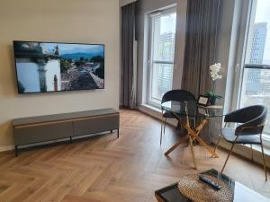 15 piętro SOKOLSKA 30 TOWERS apartments NEW LUX PARKING SAUNA GYM and GOOD VIEW from 15th floor