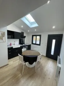 Charmant T2, parking privé - 阿戈斯维达洛斯