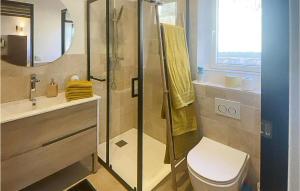 Maisons de vacances Amazing Home In Lorgues With Swimming Pool : photos des chambres
