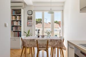 Canarino Apartment - Central Split, Spacious & Bright