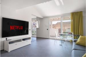 Archimedes luxury apartment with terrace