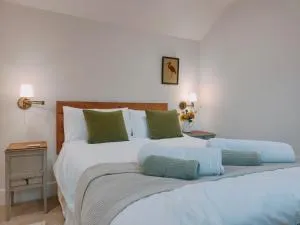 The Larch Room - Stearsby