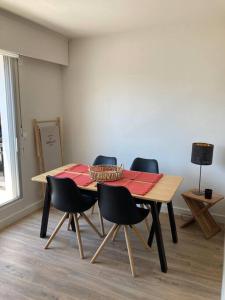 Appartements T2 renove, tout equipe la cime des pins + parking : photos des chambres