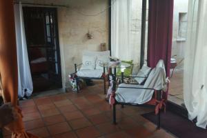 Villas Demeure pierre secteur St Emilion 9 couchages piscine chauffee et jacuzzi 6p : photos des chambres