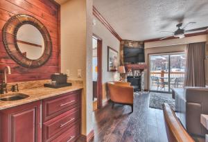 Westgate 2 Bedroom ski in, ski out spa pool shuttle restaurants resort amenities