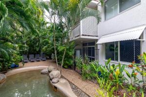 Seascape Holidays - Coral Apartments