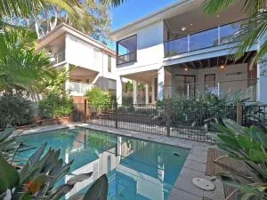 Moorindil Street - Noosa North Shore
