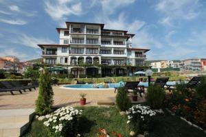 APARTELLO⊛com BADEMITE  private apartments near the sea in Sveti Vlas