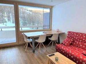 Charmant T2 cabine, rénové, 6 couchages, à 20m des pistes, parking privé – Vars Les Claux - FR-1-330B-208