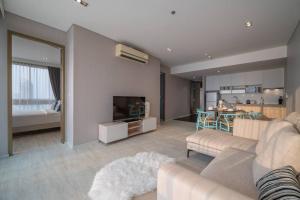 Large 3BR Veranda Pattaya Direct Beach Access