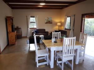 Kiepersol Cottages - Cottage A