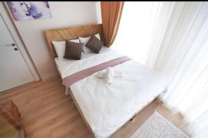 Two Bedroom King Deluxe Suite IS9