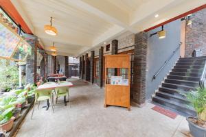 Urbanview Hotel Villa Surya Bandung