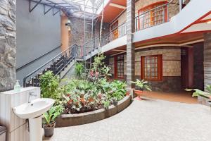 Urbanview Hotel Villa Surya Bandung