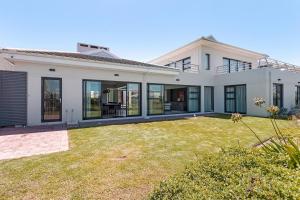 Sunset Kite & Golf Villa