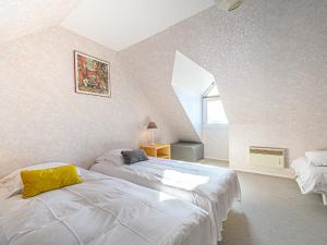 Appartements Apartment Les Villas de Kermaria by Interhome : photos des chambres